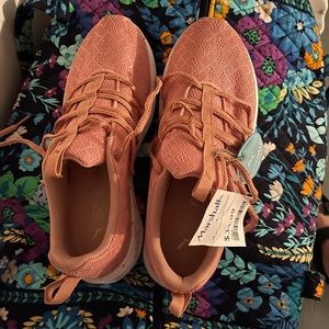 Puma soft foam shoes